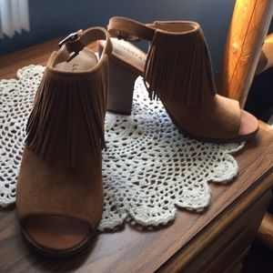 Lucky Brand suede open toe booties